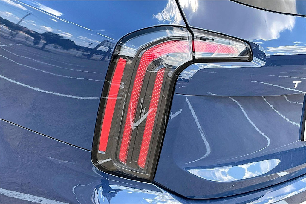 Thumbnail: 2023 Kia Telluride - 30