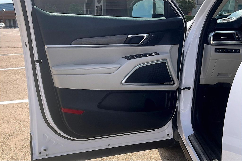 Thumbnail: 2021 Kia Telluride - 26
