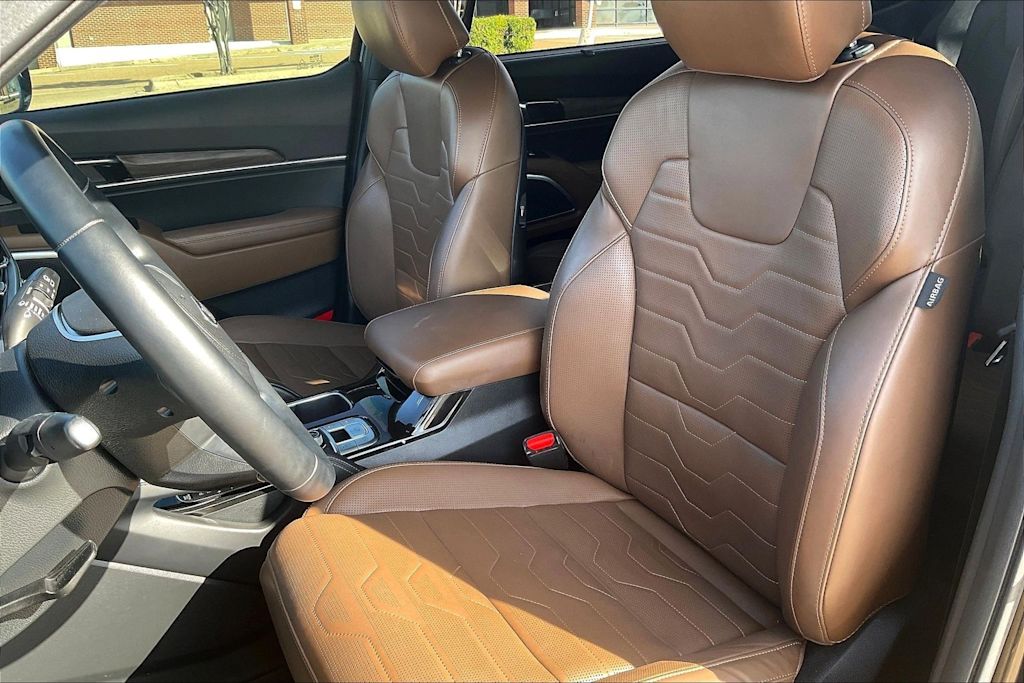 Thumbnail: 2021 Kia Telluride - 11
