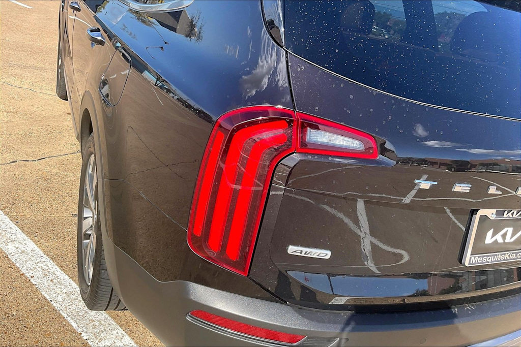 Thumbnail: 2021 Kia Telluride - 30