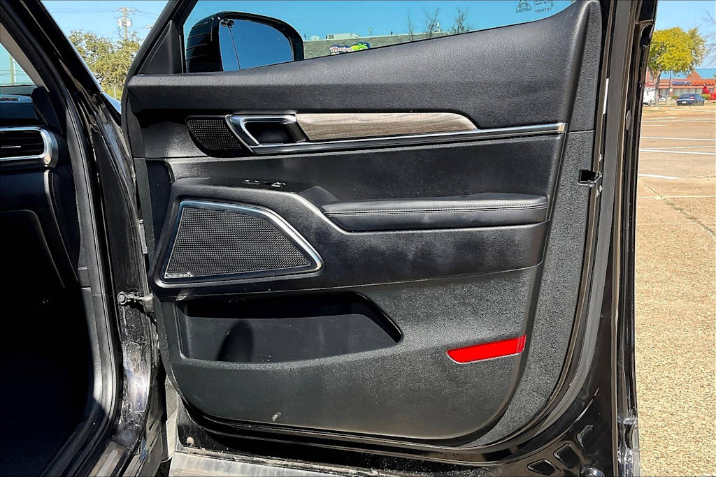 Thumbnail: 2022 Kia Telluride - 28