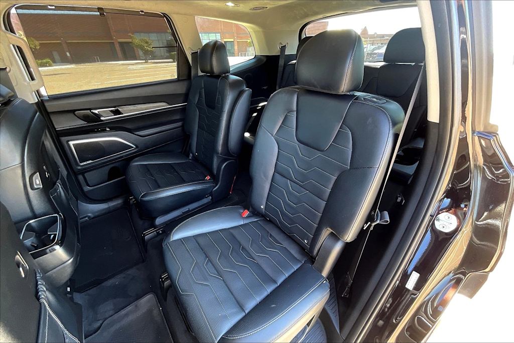 Thumbnail: 2022 Kia Telluride - 29