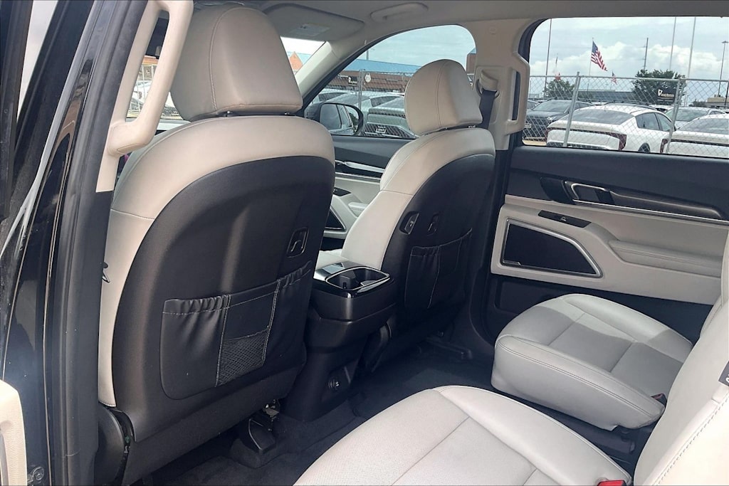 Thumbnail: 2023 Kia Telluride - 12