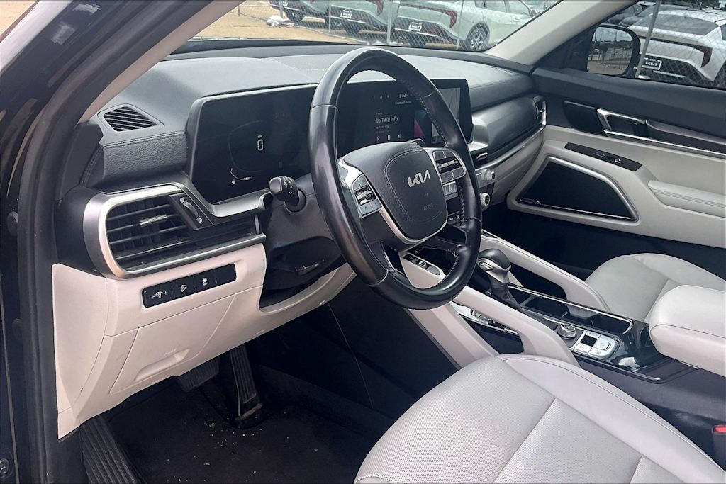 Thumbnail: 2023 Kia Telluride - 2