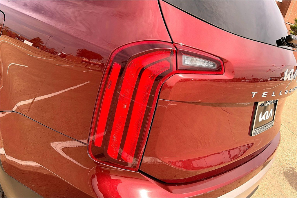 Thumbnail: 2023 Kia Telluride - 31