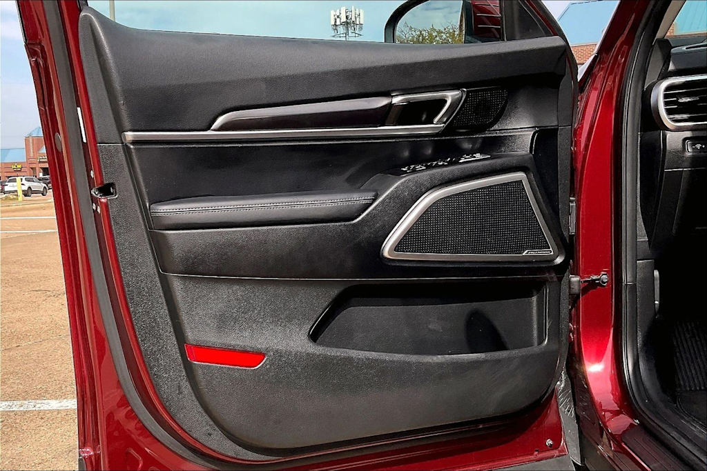 Thumbnail: 2023 Kia Telluride - 26