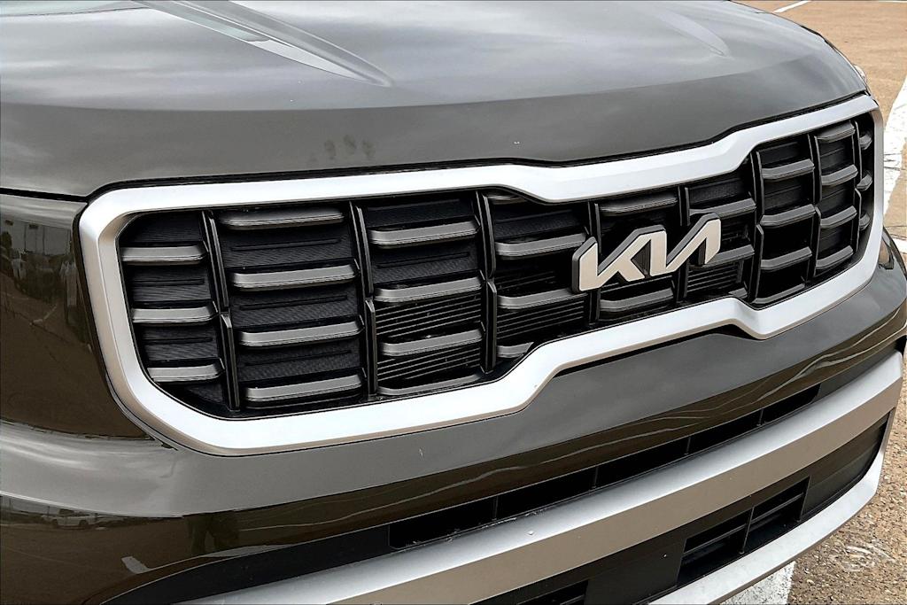 Thumbnail: 2023 Kia Telluride - 32