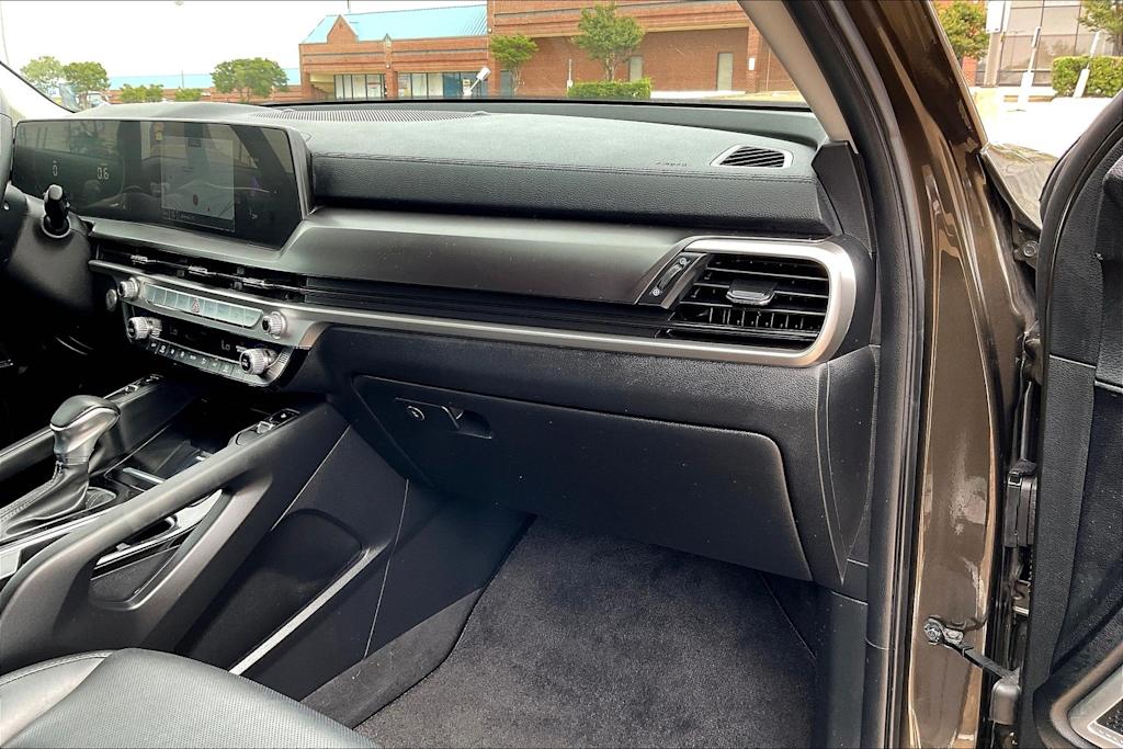 Thumbnail: 2023 Kia Telluride - 24