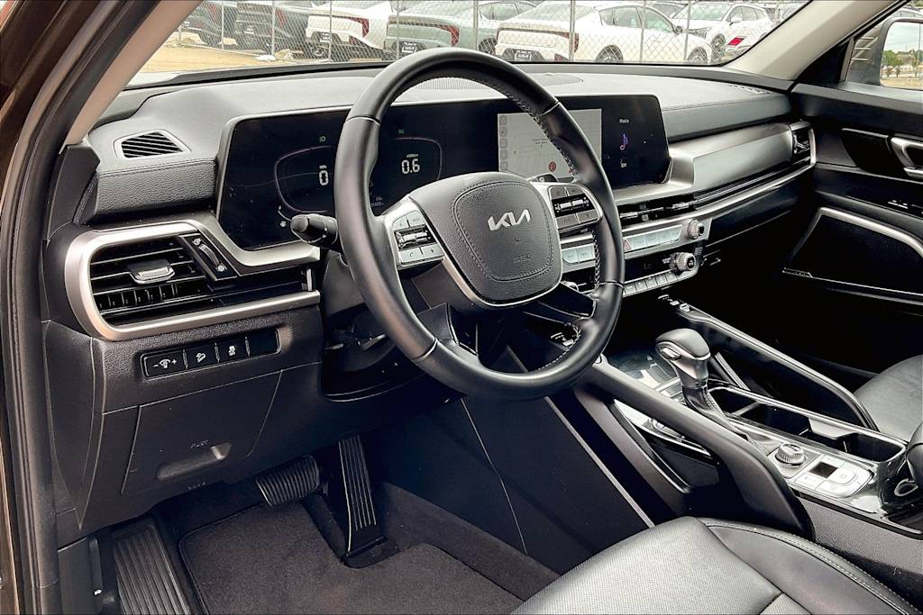 Thumbnail: 2023 Kia Telluride - 2