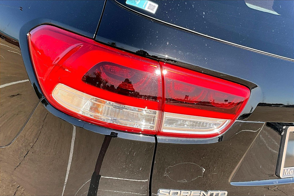 Thumbnail: 2018 Kia Sorento - 31