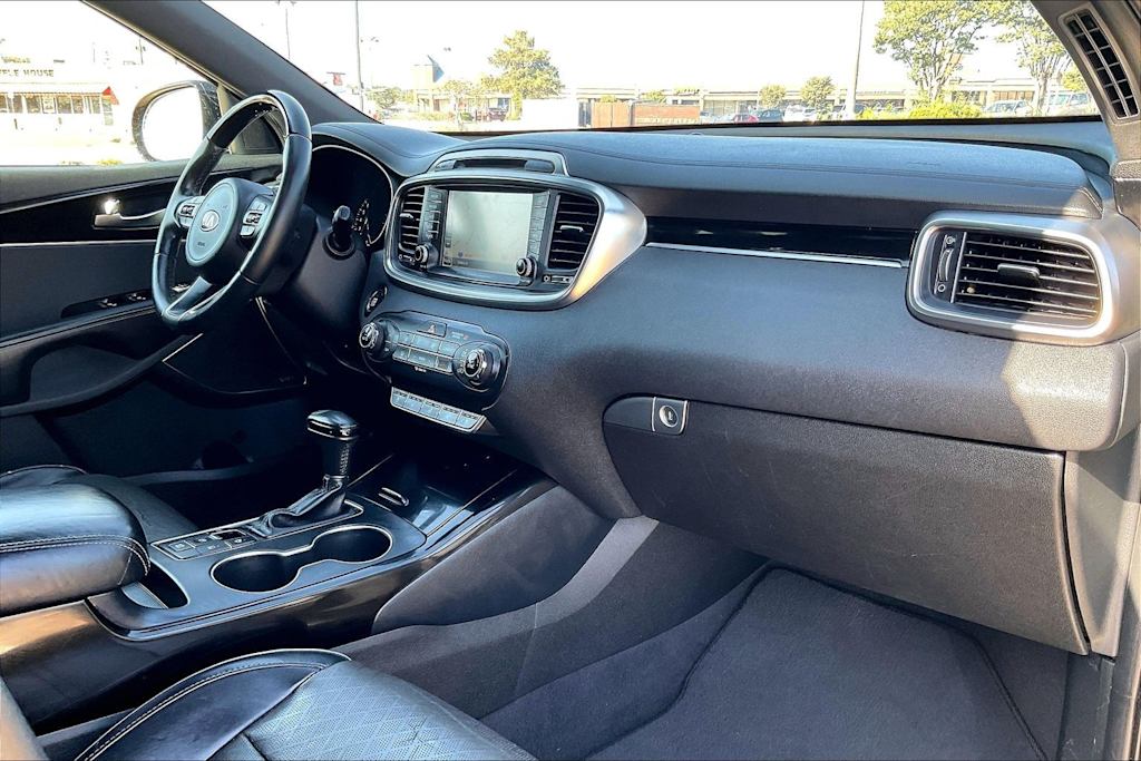 Thumbnail: 2018 Kia Sorento - 14
