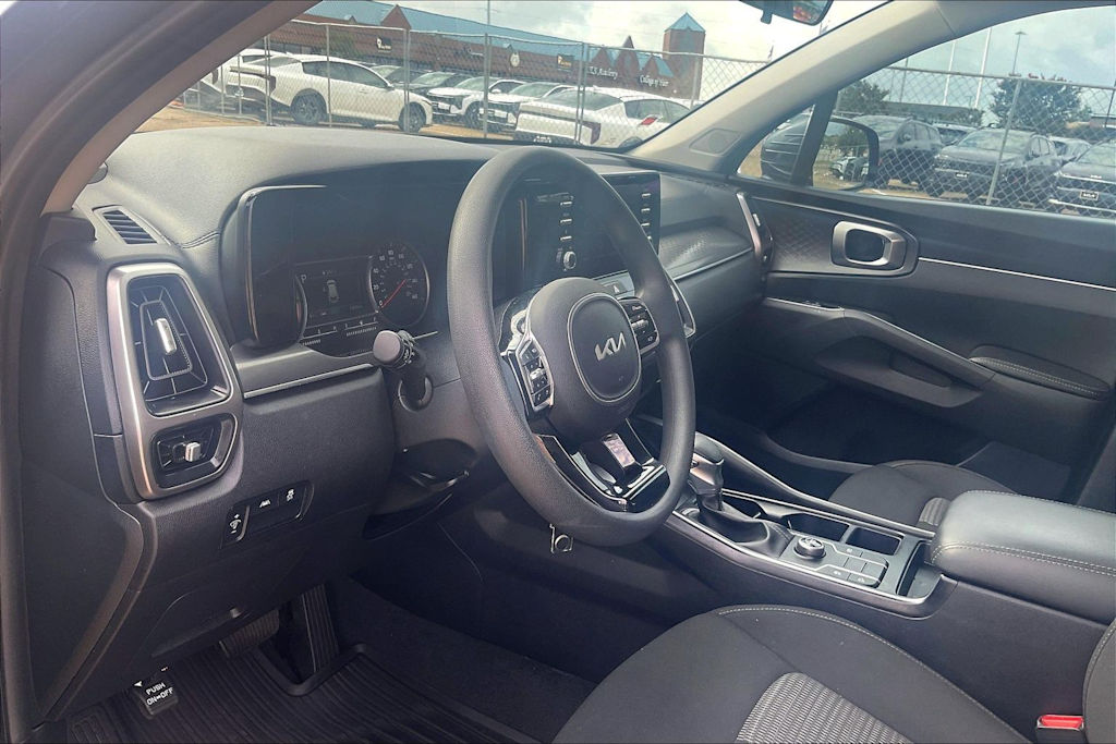 Thumbnail: 2023 Kia Sorento - 2