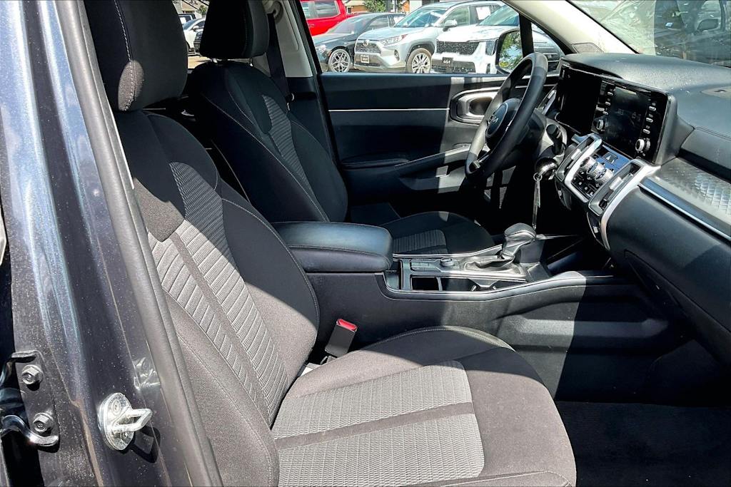 Thumbnail: 2022 Kia Sorento - 10