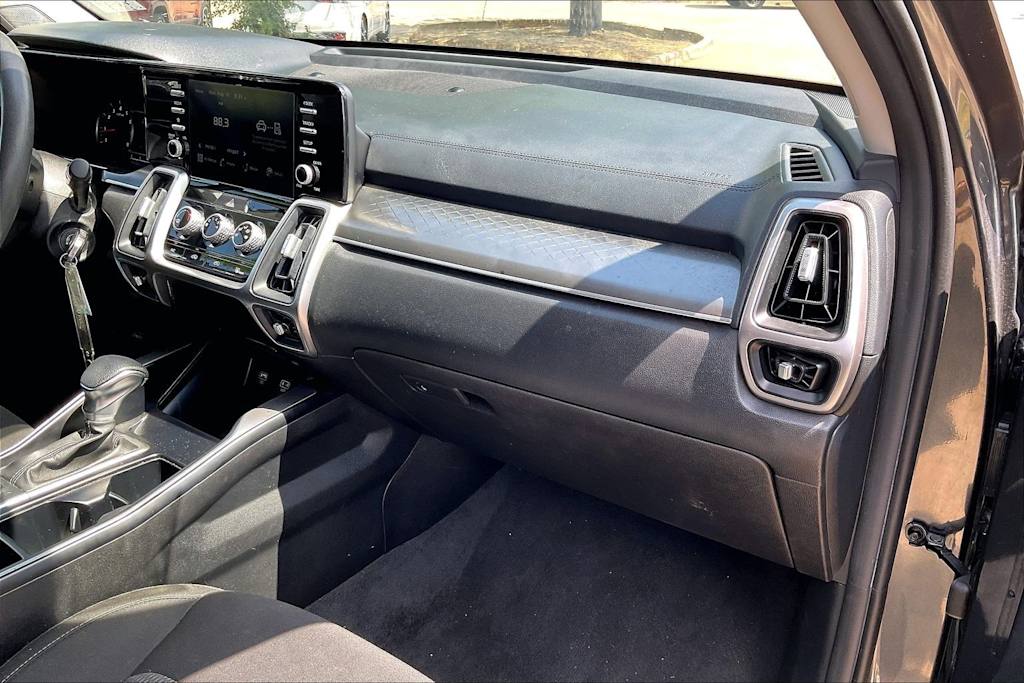 Thumbnail: 2022 Kia Sorento - 22