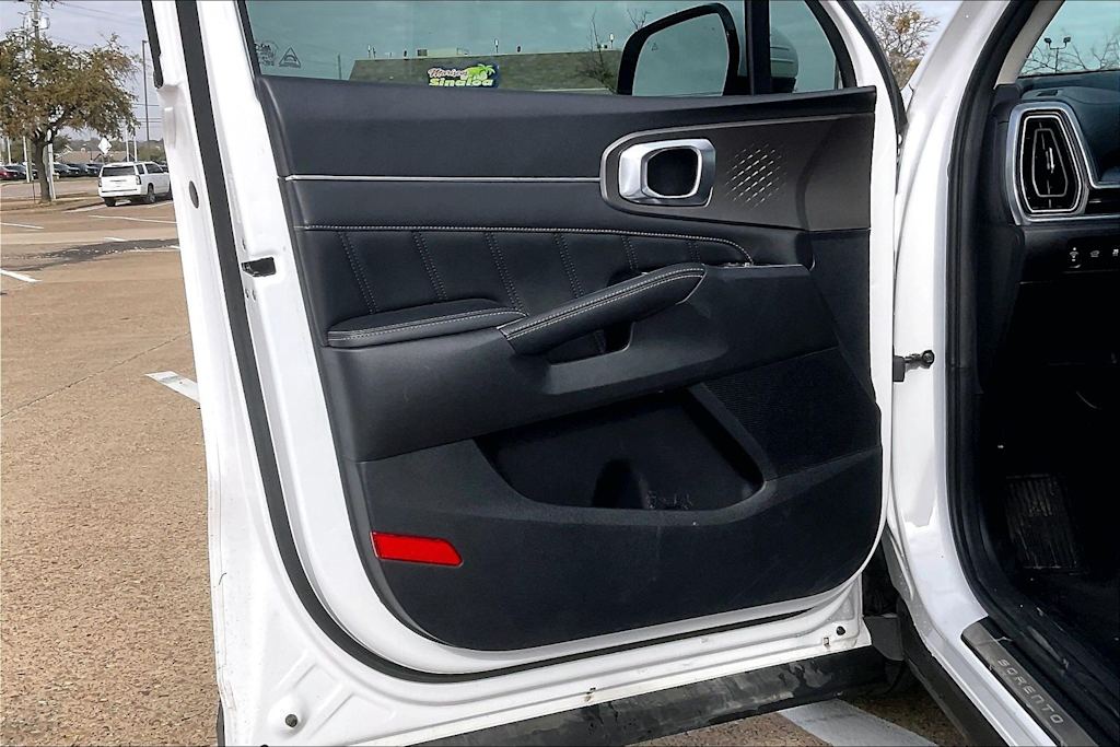 Thumbnail: 2024 Kia Sorento - 26