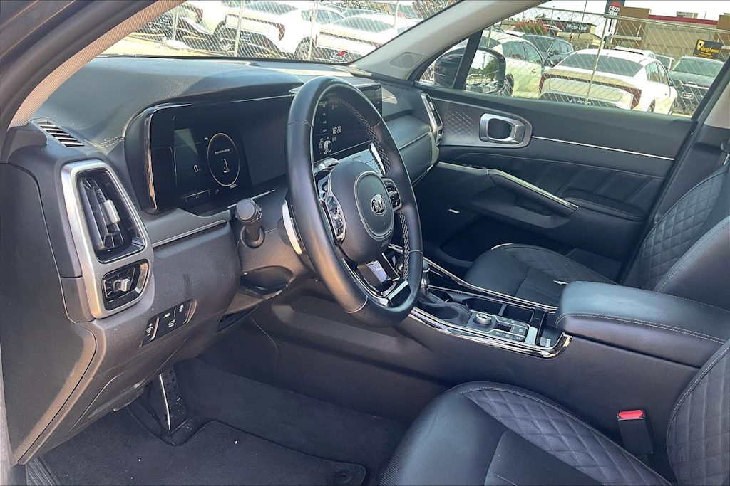 Thumbnail: 2021 Kia Sorento - 2