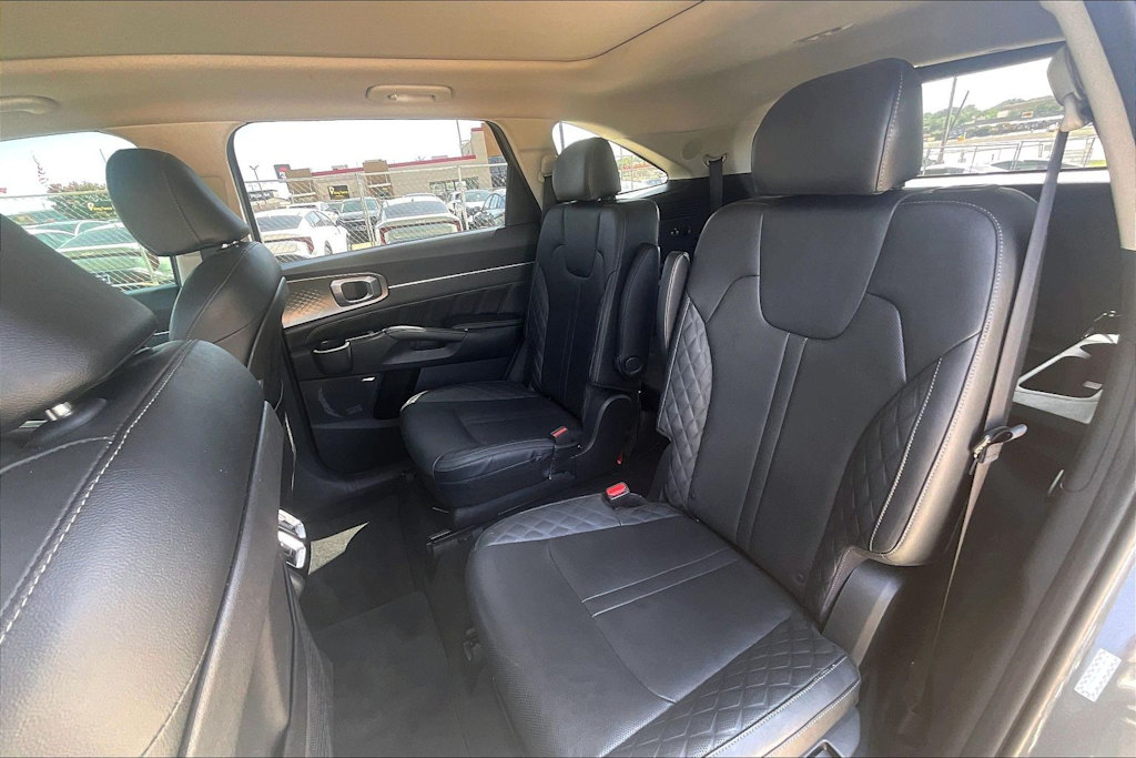 Thumbnail: 2021 Kia Sorento - 28