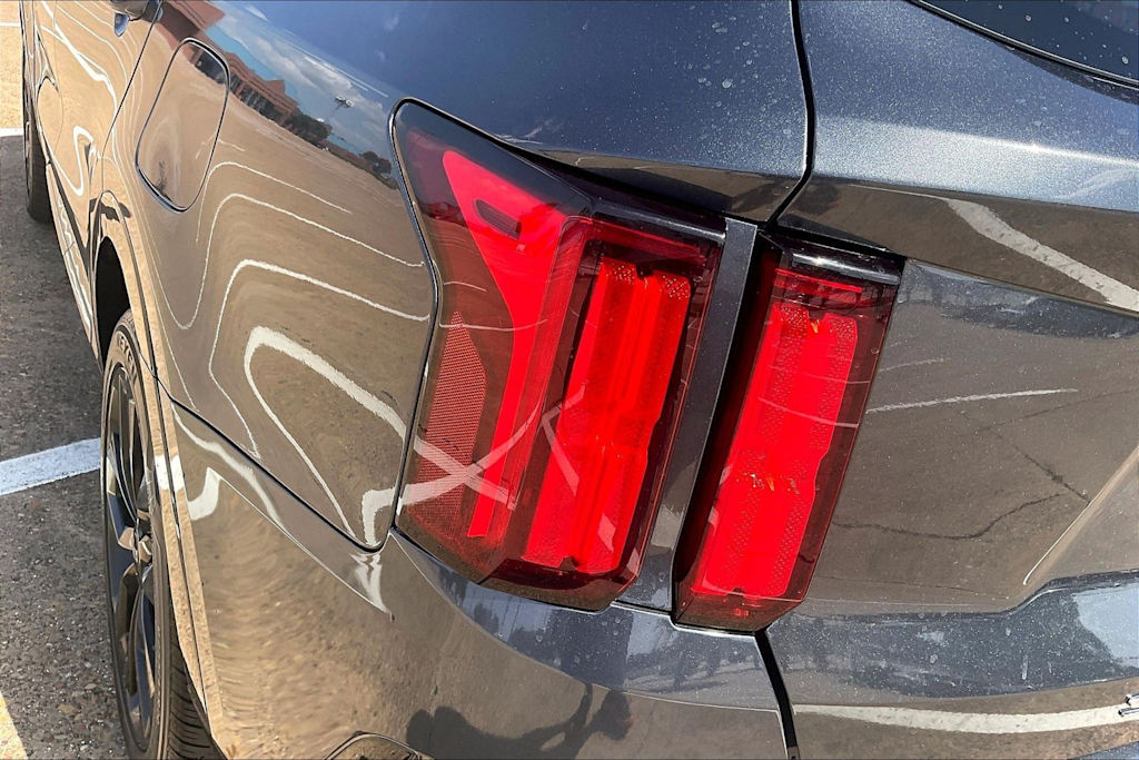 Thumbnail: 2021 Kia Sorento - 31