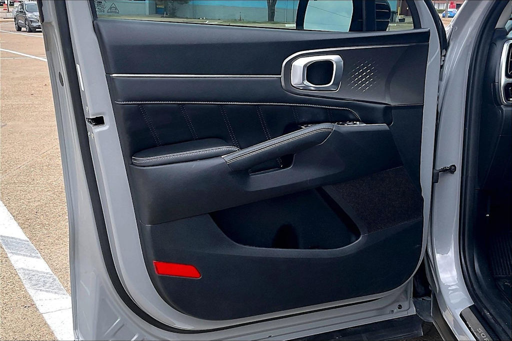 Thumbnail: 2022 Kia Sorento - 26