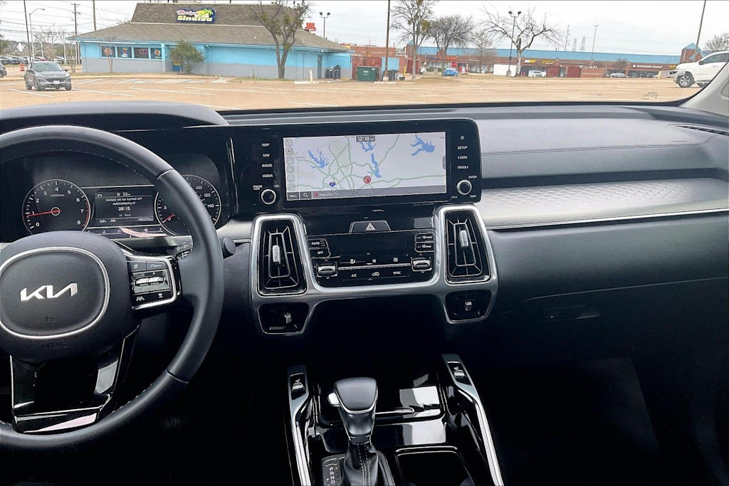 Thumbnail: 2022 Kia Sorento - 14