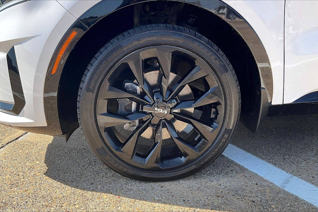 Thumbnail: 2022 Kia Sorento - 7