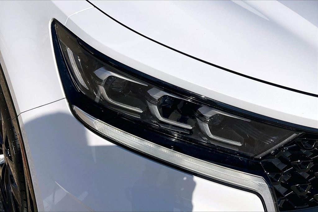 Thumbnail: 2022 Kia Sorento - 29