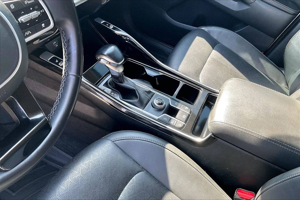 Thumbnail: 2022 Kia Sorento - 15