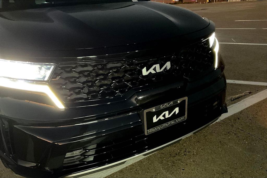 Thumbnail: 2023 Kia Sorento - 31