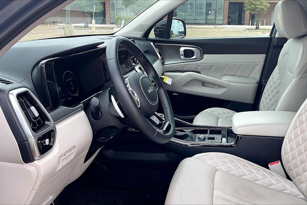 Thumbnail: 2022 Kia Sorento - 2