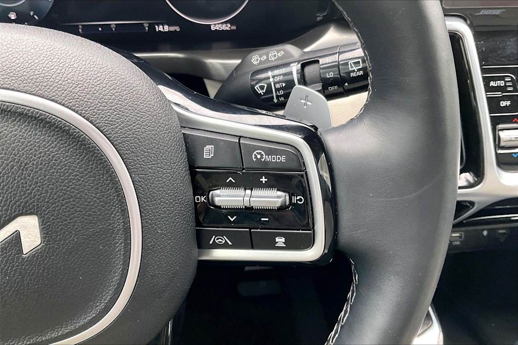 Thumbnail: 2022 Kia Sorento - 23