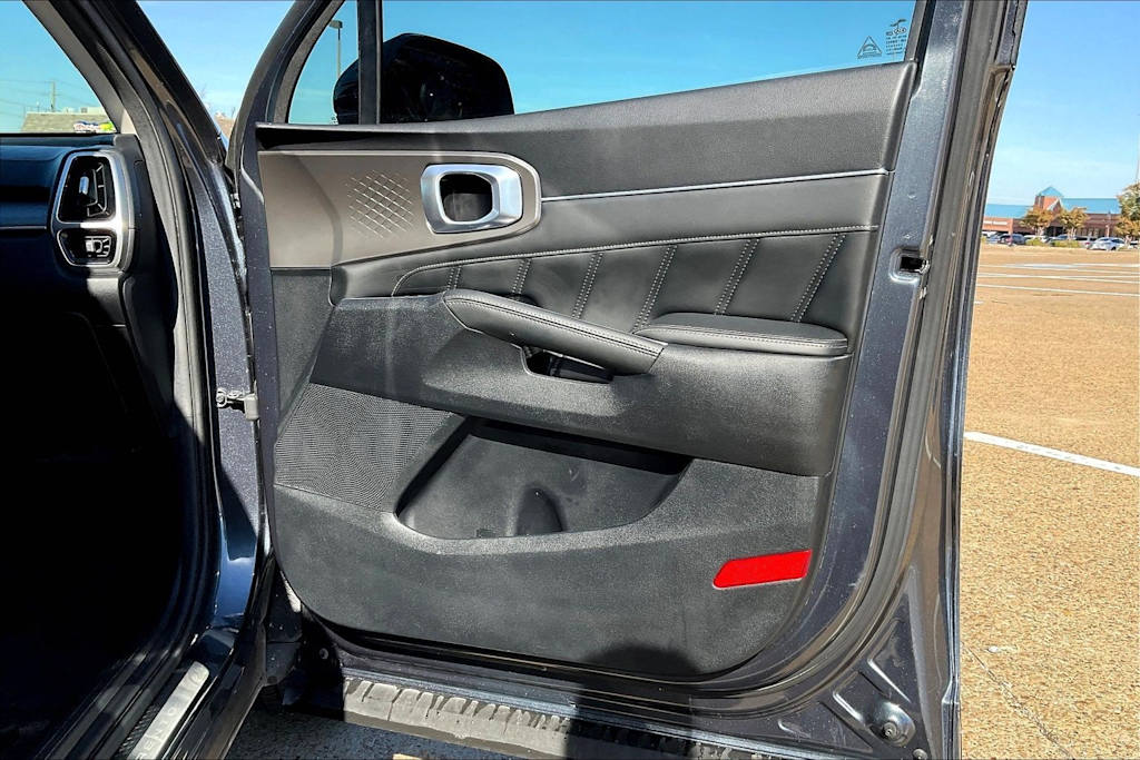 Thumbnail: 2021 Kia Sorento - 29