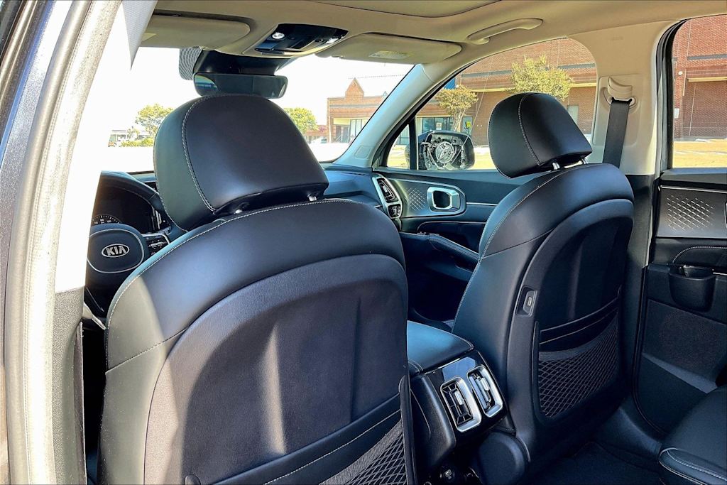 Thumbnail: 2021 Kia Sorento - 12