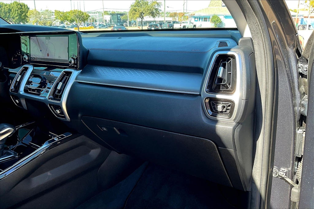 Thumbnail: 2021 Kia Sorento - 25