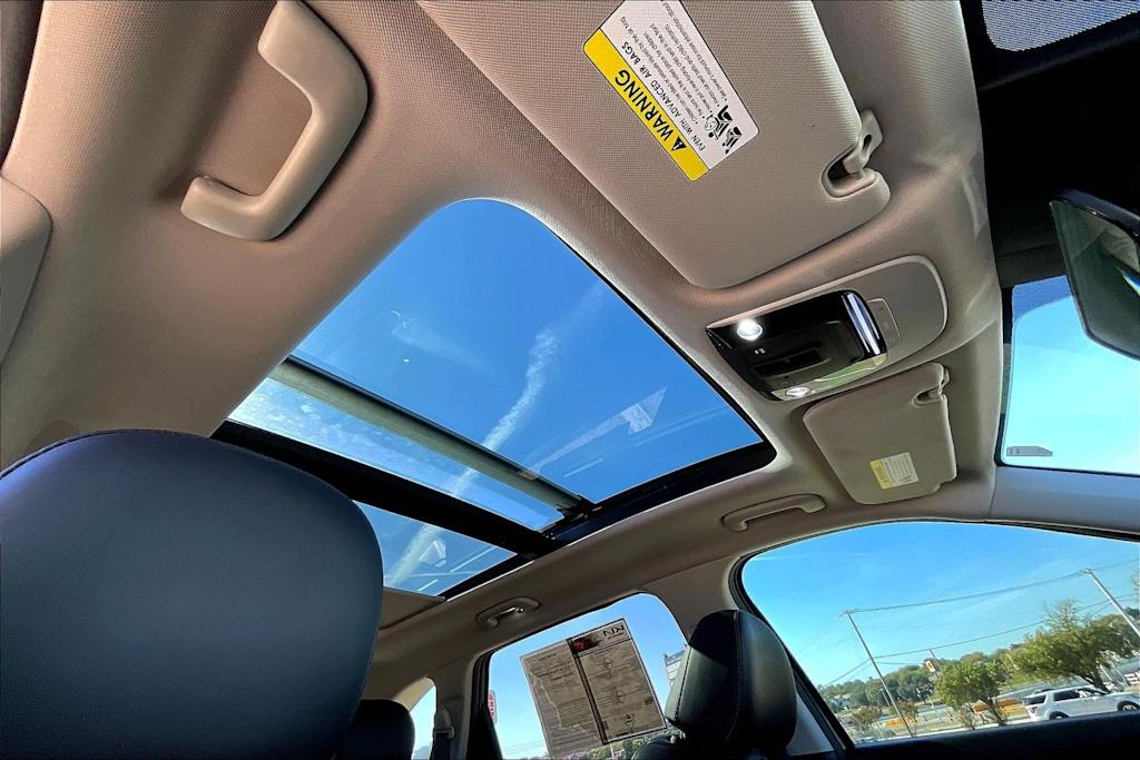 Thumbnail: 2021 Kia Sorento - 30