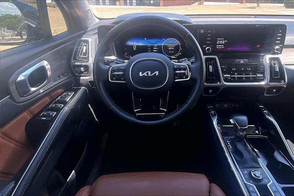 Thumbnail: 2023 Kia Sorento - 13