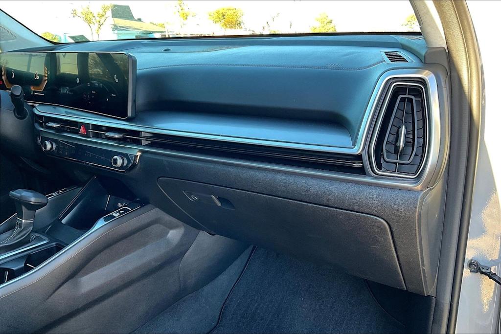 Thumbnail: 2025 Kia Sorento - 24