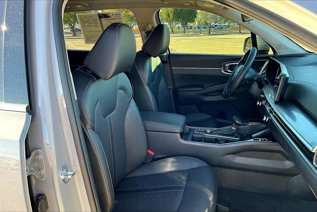 Thumbnail: 2025 Kia Sorento - 21