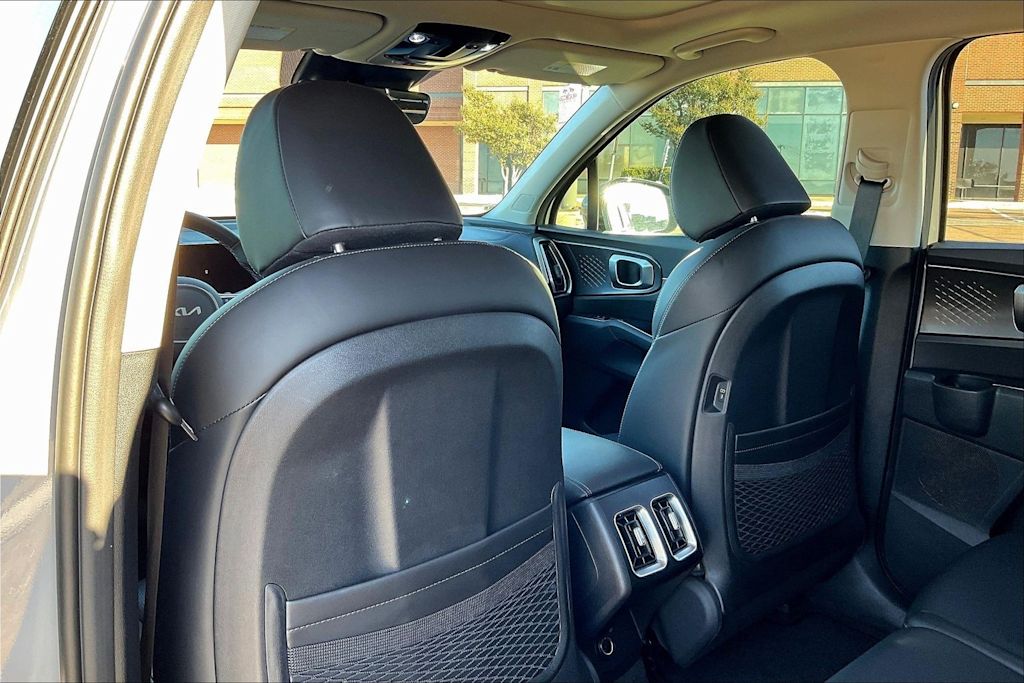 Thumbnail: 2025 Kia Sorento - 11