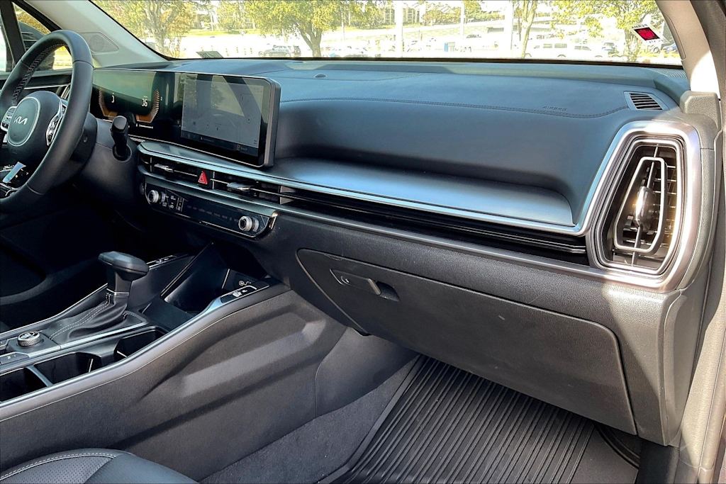 Thumbnail: 2025 Kia Sorento - 15