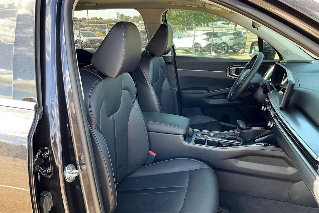 Thumbnail: 2025 Kia Sorento - 21