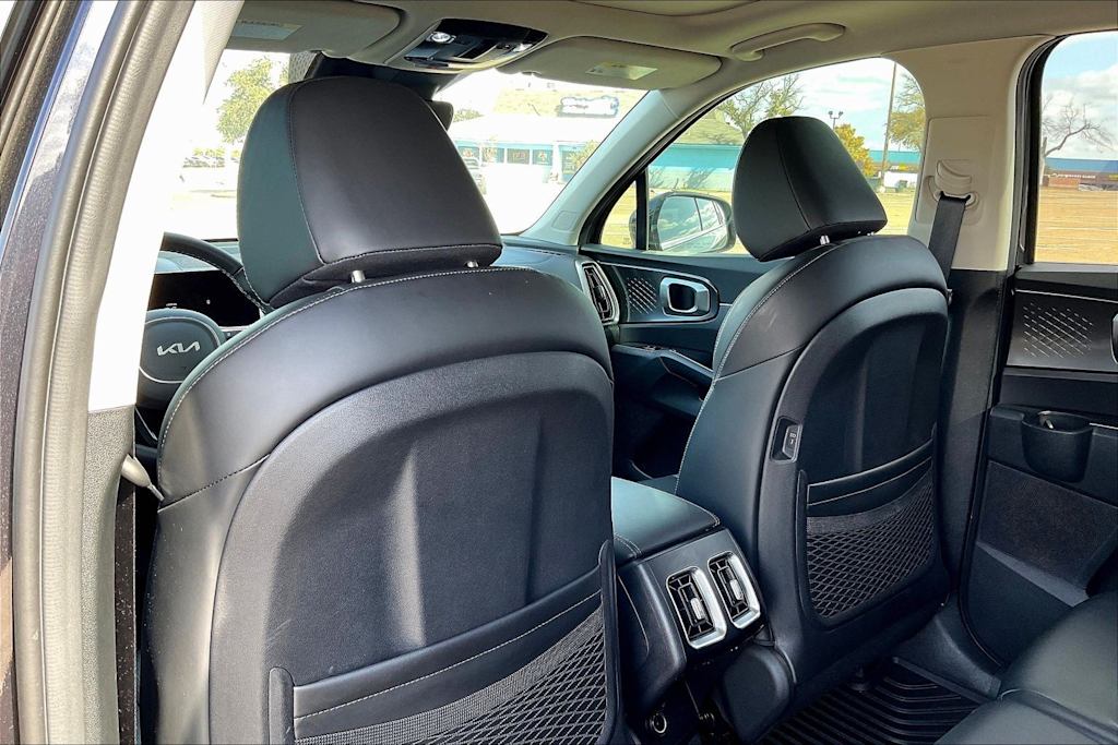 Thumbnail: 2025 Kia Sorento - 12