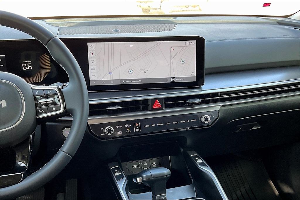 Thumbnail: 2025 Kia Sorento - 16