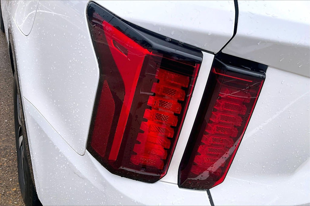 Thumbnail: 2023 Kia Sorento - 29