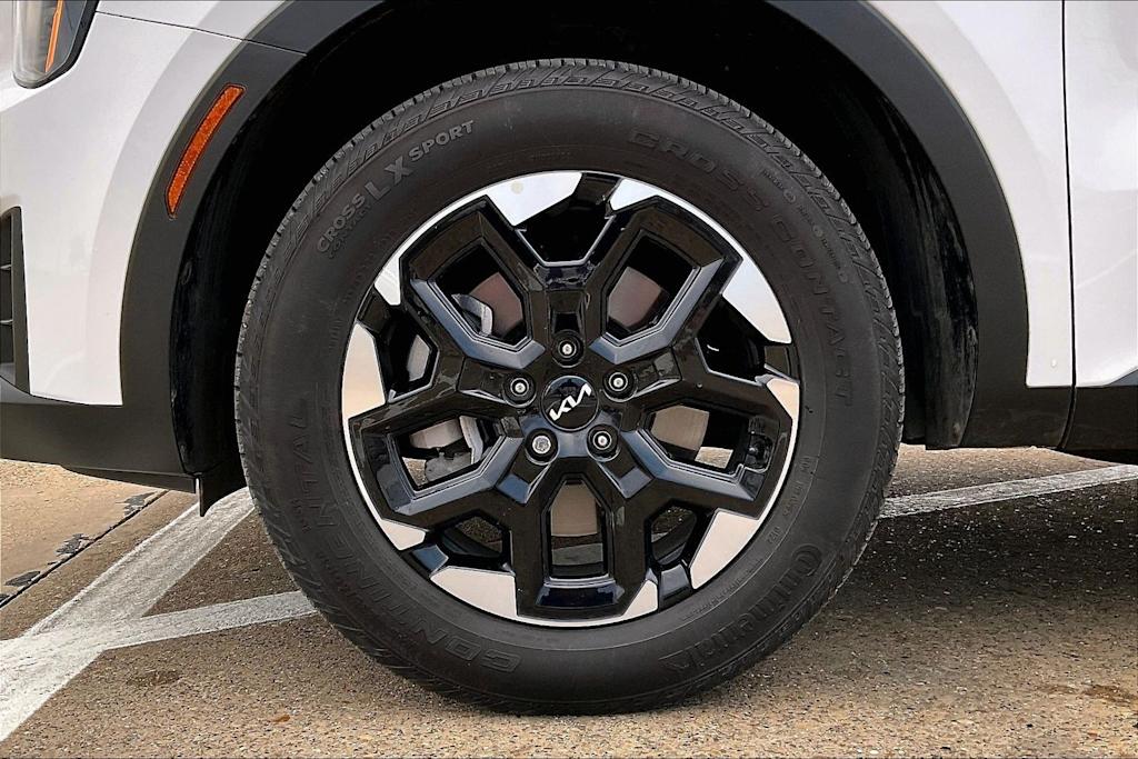 Thumbnail: 2024 Kia Sorento - 8