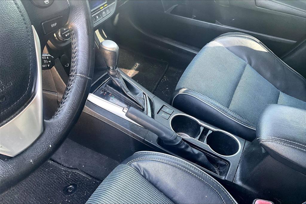 Thumbnail: 2014 Toyota Corolla - 16