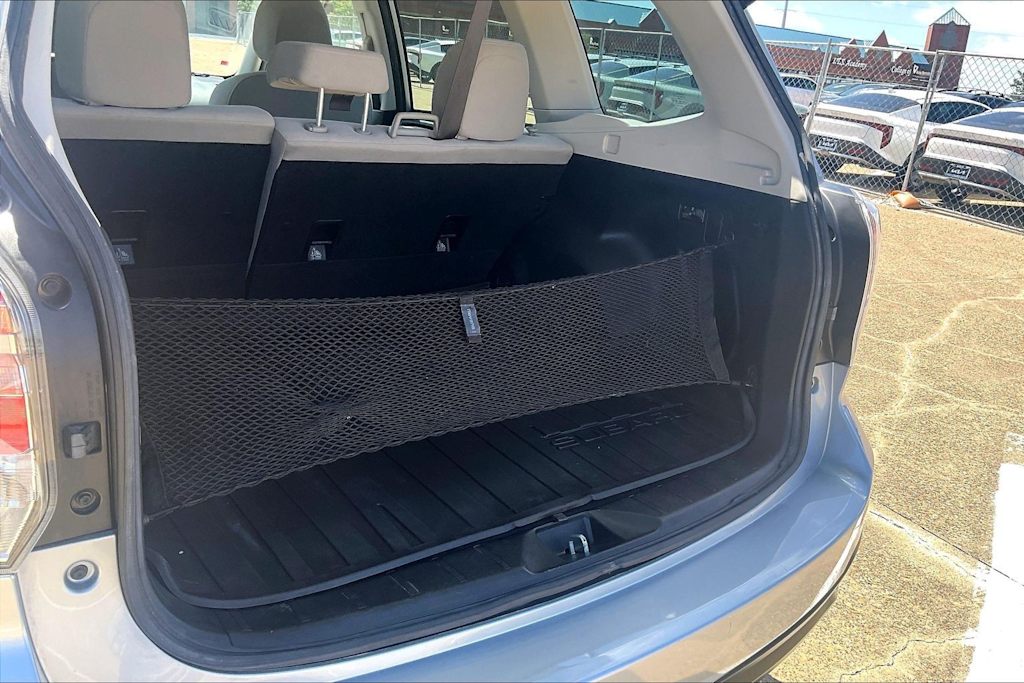 Thumbnail: 2018 Subaru Forester - 18