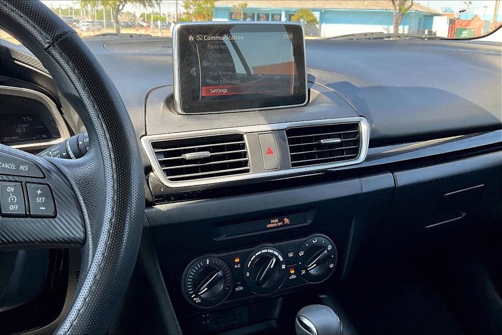 2016 Mazda Mazda3 i Sport 15