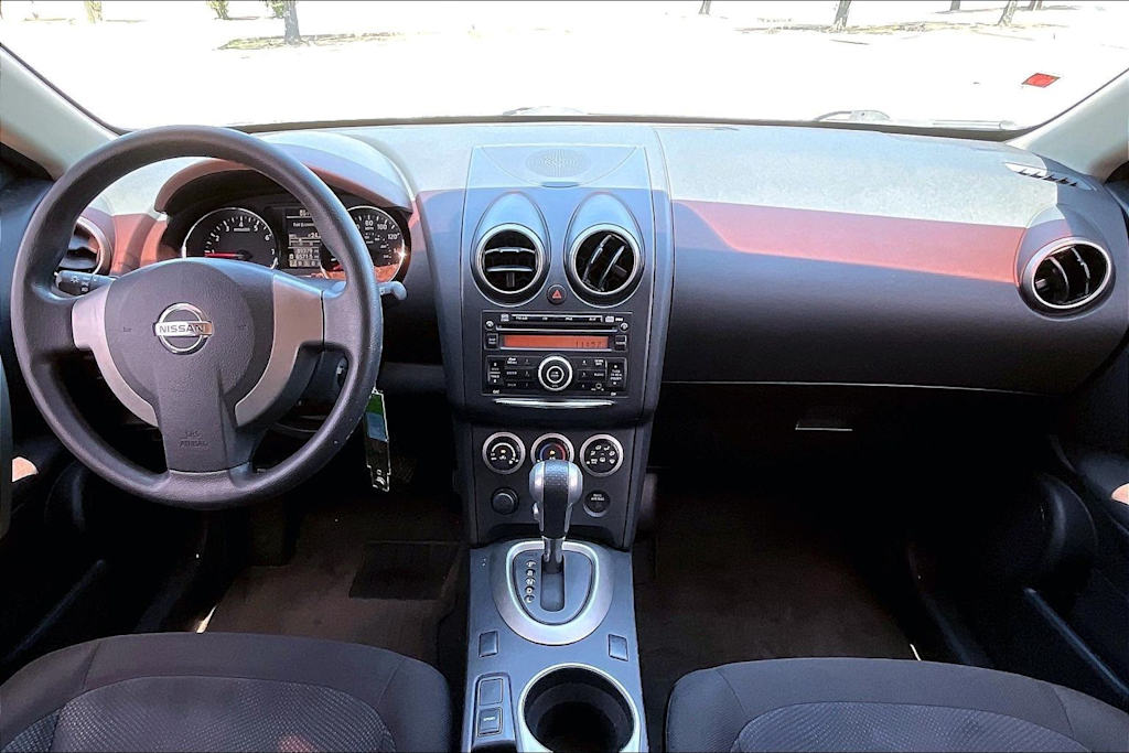 Thumbnail: 2015 Nissan Rogue - 9