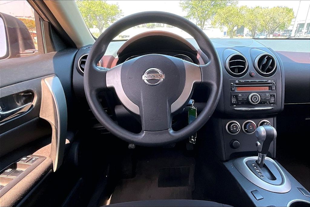 Thumbnail: 2015 Nissan Rogue - 13