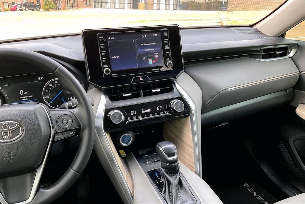Thumbnail: 2022 Toyota Venza - 14